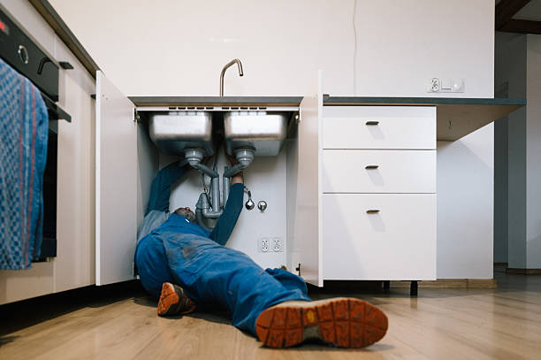 Professional Pipe Repair technician working in Seven Springs, NC